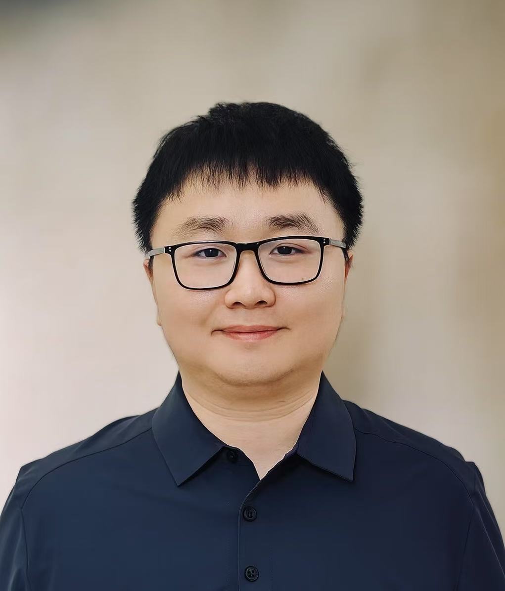 Image 2: Photo of Wei Zhang